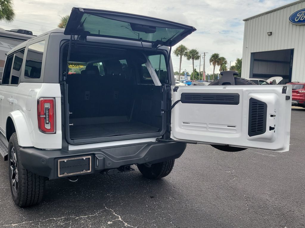 Used 2025 Ford Bronco Outer Banks AWD/4WD image 7