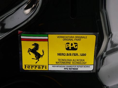 Used 2015 Ferrari California T RWD image 55