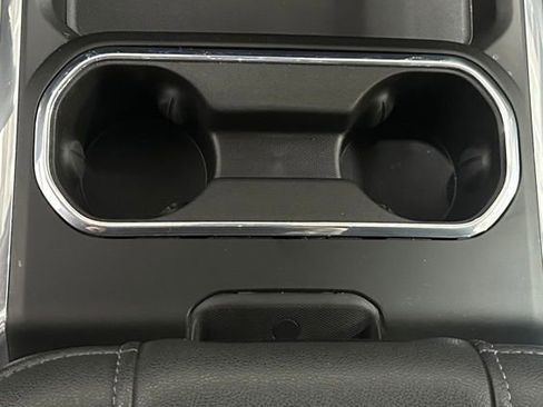 Used 2024 Chevrolet Silverado 2500 LT w/ Convenience Package image 18