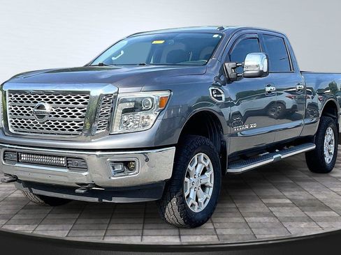 Used 2016 Nissan Titan SL AWD/4WD image 12