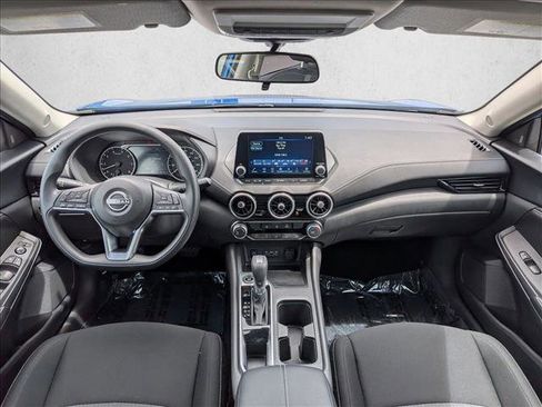 Used 2025 Nissan Sentra SV FWD image 16