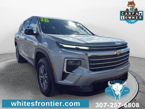 Used 2026 Chevrolet Traverse LT AWD/4WD image 3