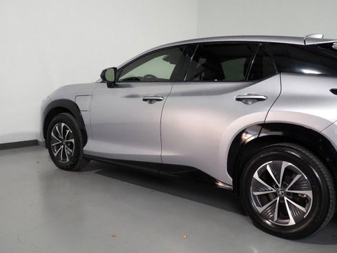 Used 2023 Lexus RZ 450e Premium w/ Technology Package image 44
