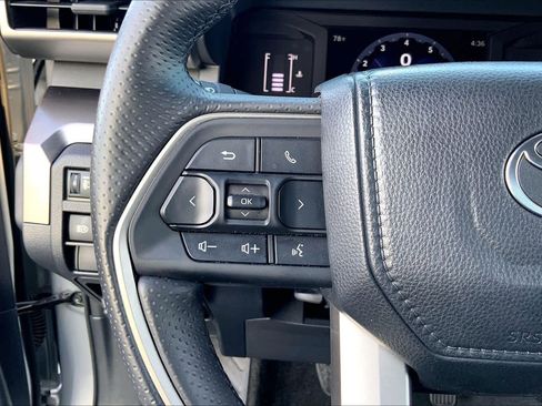 Used 2025 Toyota 4Runner SR5 image 22