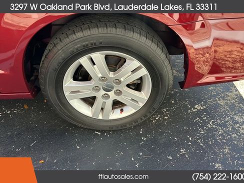 Used 2018 Dodge Grand Caravan SXT FWD image 8