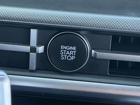 Used 2025 Hyundai Santa Fe SEL image 21