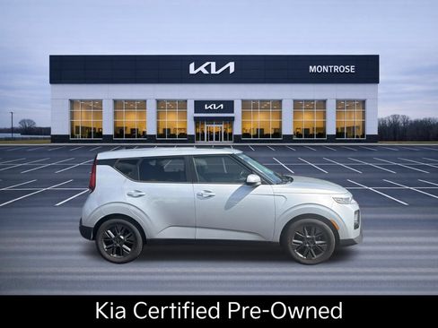 Certified 2021 Kia Soul EX FWD image 4