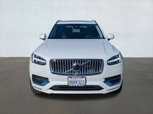 Used 2025 Volvo XC90 B6 Plus w/ Protection Package Premier image 8