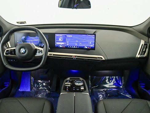 Used 2026 BMW iX xDrive60 AWD/4WD image 15