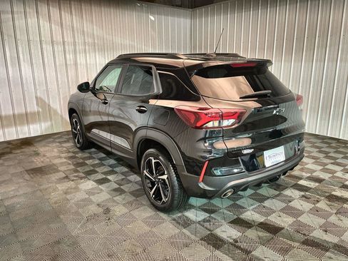 Used 2023 Chevrolet TrailBlazer RS w/ Technology Package image 6