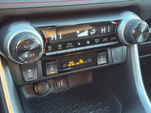 New 2025 Toyota RAV4 SE image 25