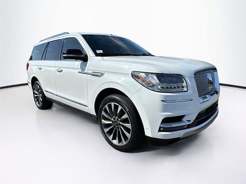 Used 2021 Lincoln Navigator Reserve w/ Luxury Package image 1
