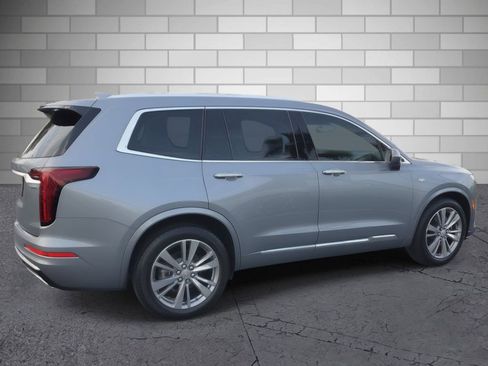 Used 2020 Cadillac XT6 Premium Luxury FWD image 6