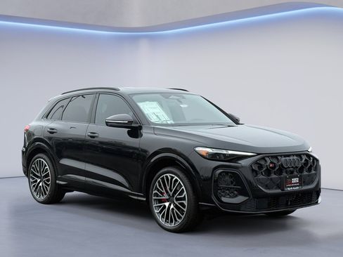 New 2026 Audi SQ5 Prestige AWD/4WD image 4