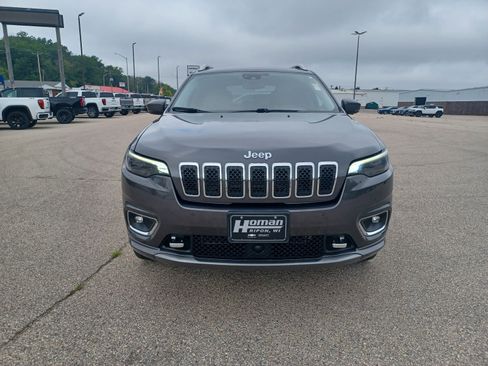 Used 2019 Jeep Cherokee Overland w/ Technology Group AWD/4WD image 8