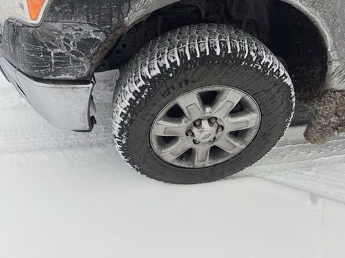 Used 2013 Ford F150 XLT w/ Luxury Equipment Group image 2