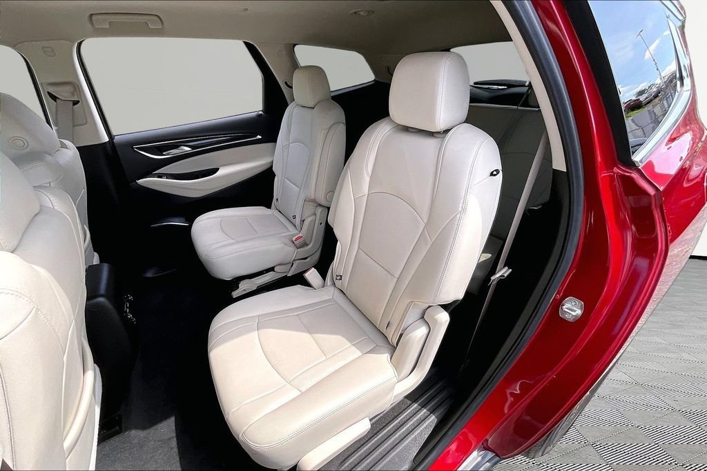 Used 2023 Buick Enclave Essence FWD image 25