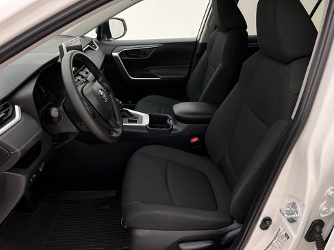 Used 2024 Toyota RAV4 LE image 11