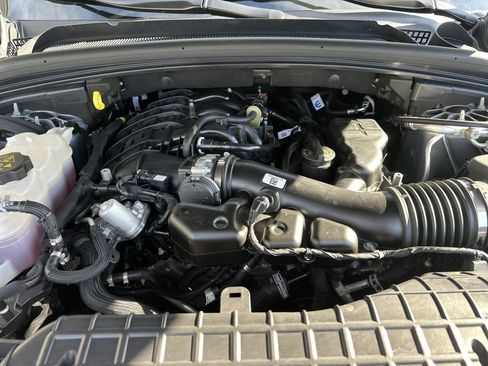 Used 2024 Jeep Grand Cherokee Laredo w/ Trailer Tow Package image 15