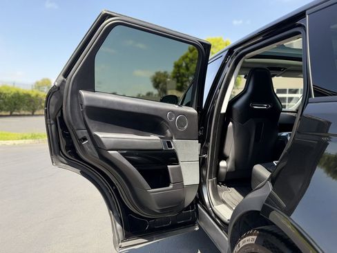 Used 2019 Land Rover Range Rover Sport SVR AWD/4WD image 16