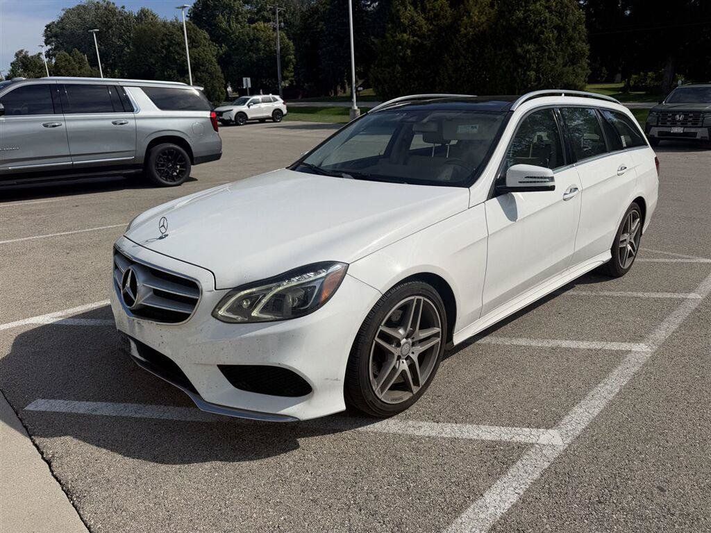 Used 2016 Mercedes-Benz E 350 4MATIC Wagon image 3