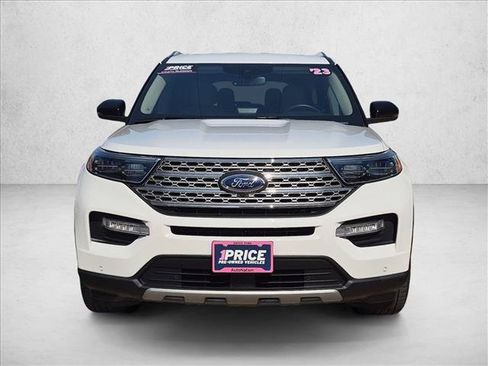Used 2023 Ford Explorer Limited w/ Limited Technology Package RWD image 2