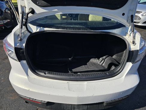 Used 2010 MAZDA MAZDA3 i Touring FWD image 15