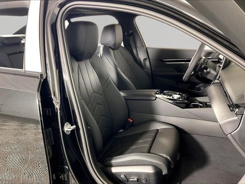 New 2026 BMW 530i xDrive AWD/4WD image 16