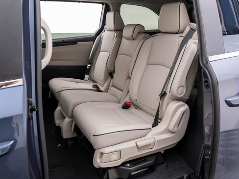 New 2026 Honda Odyssey Touring image 21