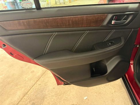 Used 2018 Subaru Outback 2.5i Limited AWD/4WD image 24