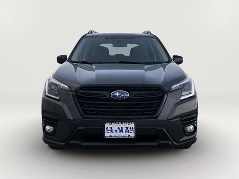 Used 2022 Subaru Forester Premium AWD/4WD image 2