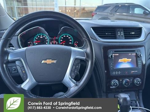 Used 2015 Chevrolet Traverse LT image 11