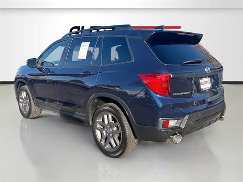 Used 2023 Honda Passport EX-L image 5