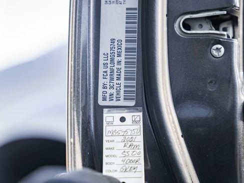 Used 2021 RAM 5500 SLT w/ Quick Order Package 2YG SLT image 51