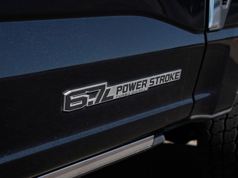 Used 2024 Ford F350 Platinum w/ FX4 Off-Road Package AWD/4WD image 8