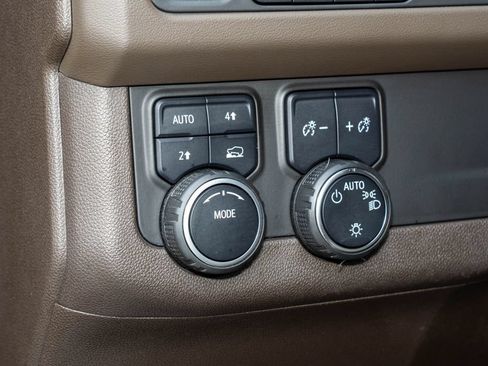 Used 2022 Chevrolet Tahoe LT AWD/4WD image 26