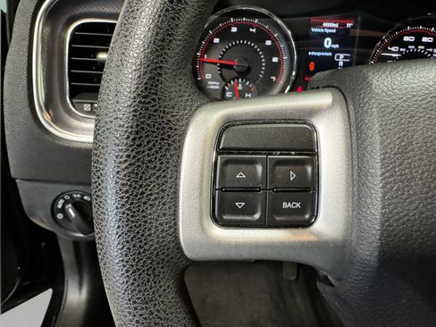 Used 2014 Dodge Charger SE RWD image 17