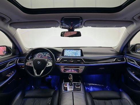 Used 2017 BMW 750i xDrive image 27
