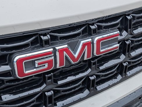 New 2026 GMC Canyon Elevation w/ Convenience Package image 5
