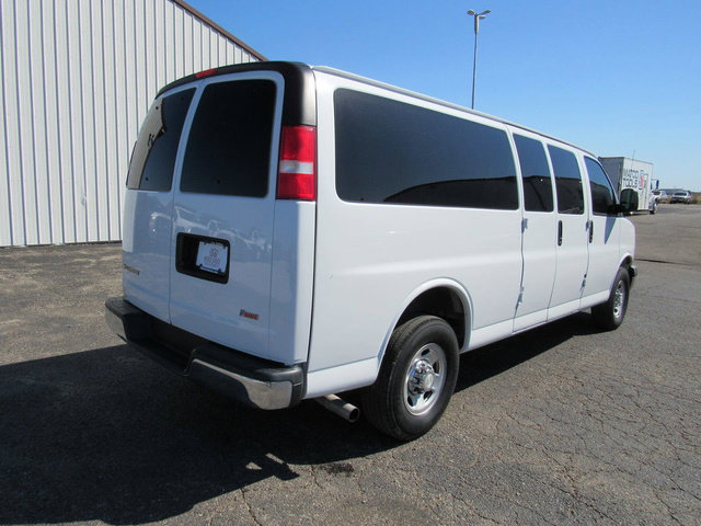 Used 2019 Chevrolet Express 3500 LT w/ LT Preferred Equipment Group RWD image 3
