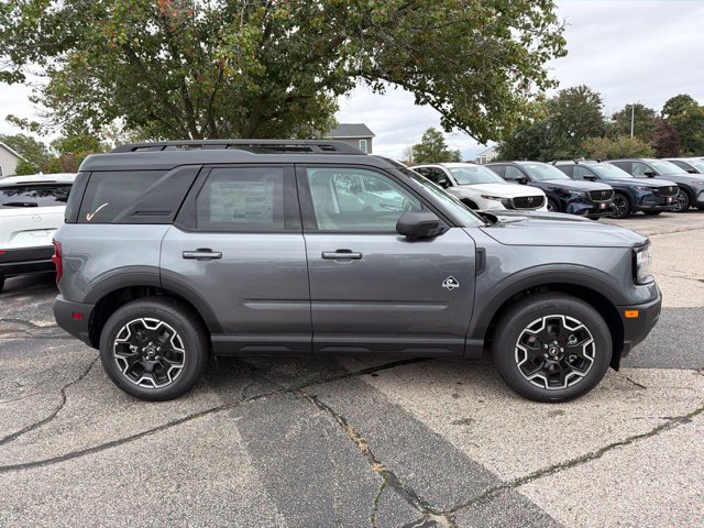 New 2026 Ford Bronco Sport Outer Banks w/ Outer Banks Tech Package+ AWD/4WD image 2
