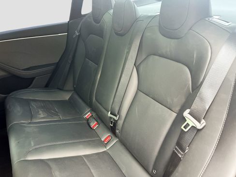 Used 2025 Tesla Model 3 Long Range RWD image 23