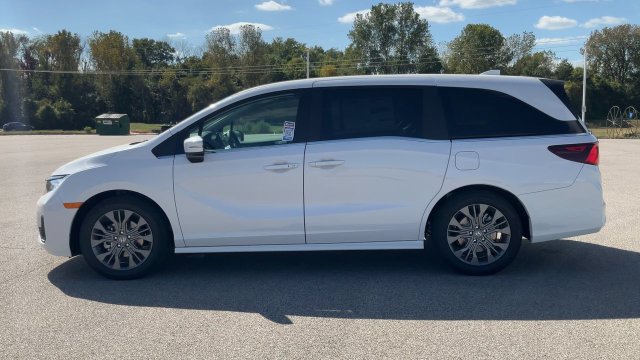 New 2027 Honda Odyssey Touring image 5