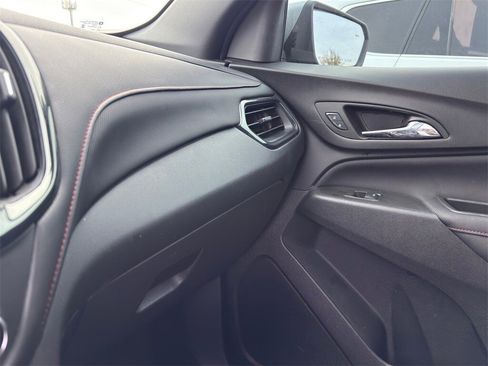 Used 2024 Chevrolet Equinox RS image 20