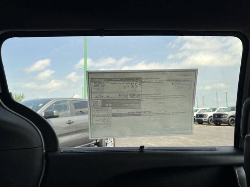 New 2026 Chrysler Pacifica Select image 39