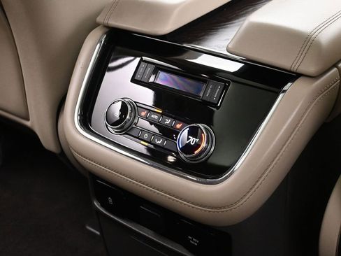 Used 2021 Lincoln Navigator L Reserve w/ Luxury Package image 22