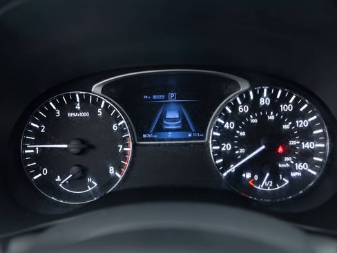 Used 2018 Nissan Pathfinder S AWD/4WD image 33