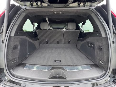 Certified 2024 Cadillac Escalade ESV Premium Luxury Platinum AWD/4WD image 13