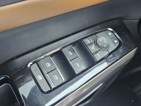 Used 2022 Nissan Pathfinder Platinum w/ Cargo Package AWD/4WD image 27