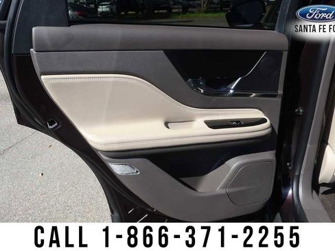 Used 2023 Lincoln Corsair FWD image 13
